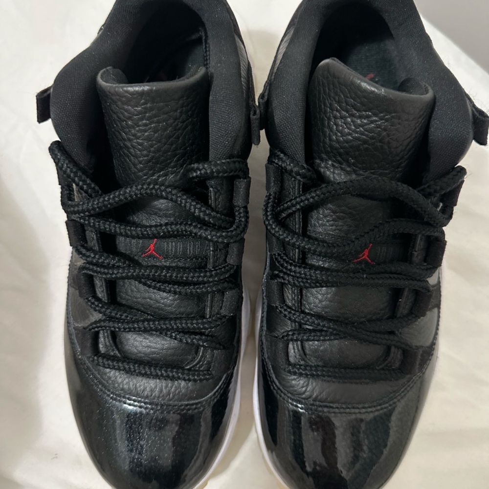 Jordan 11 Retro Low